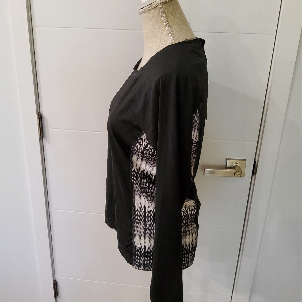 Athleta Long Sleeve Surf Top Size L - Picture 3 of 10